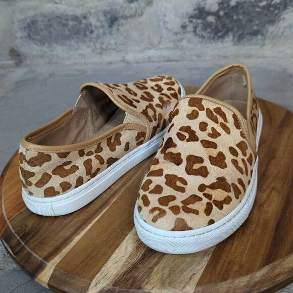 SPLENDID calf hair giraffe pattern‎ skater shoe woman's size 6.5 neutral slip on - Picture 1 of 12